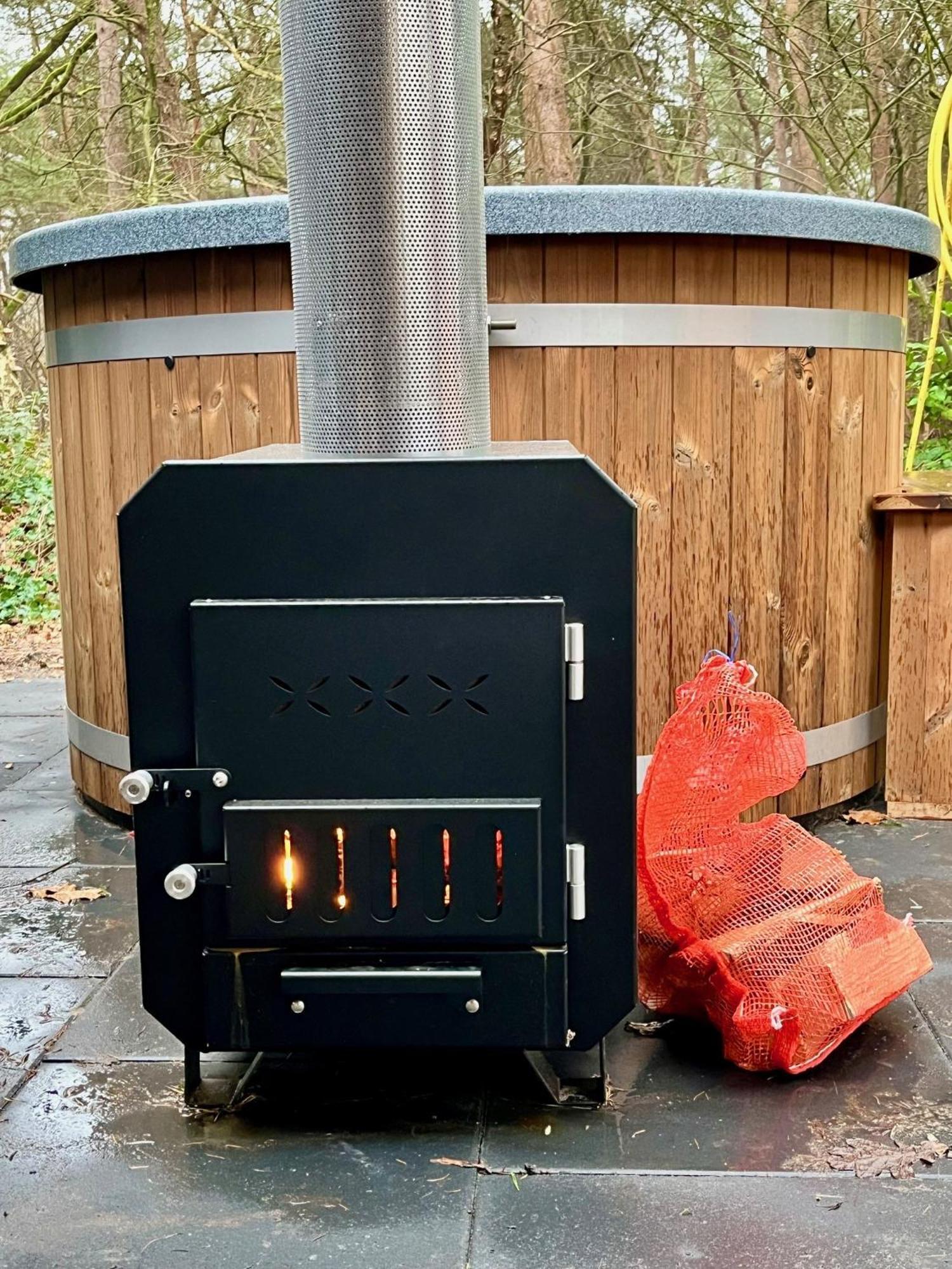 Wellness In The Woods - 4P Tinyhouse Met Prive Sauna & Hottub Diessen Εξωτερικό φωτογραφία